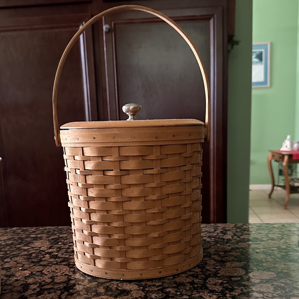 Longaberger Handmade Basket in Natural Brown